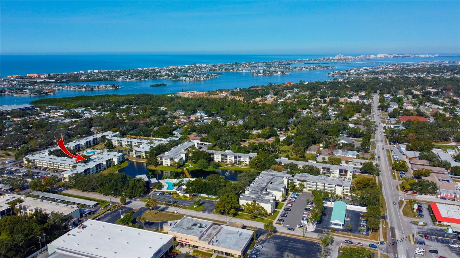 LAKEVIEW OF LARGO - Residential