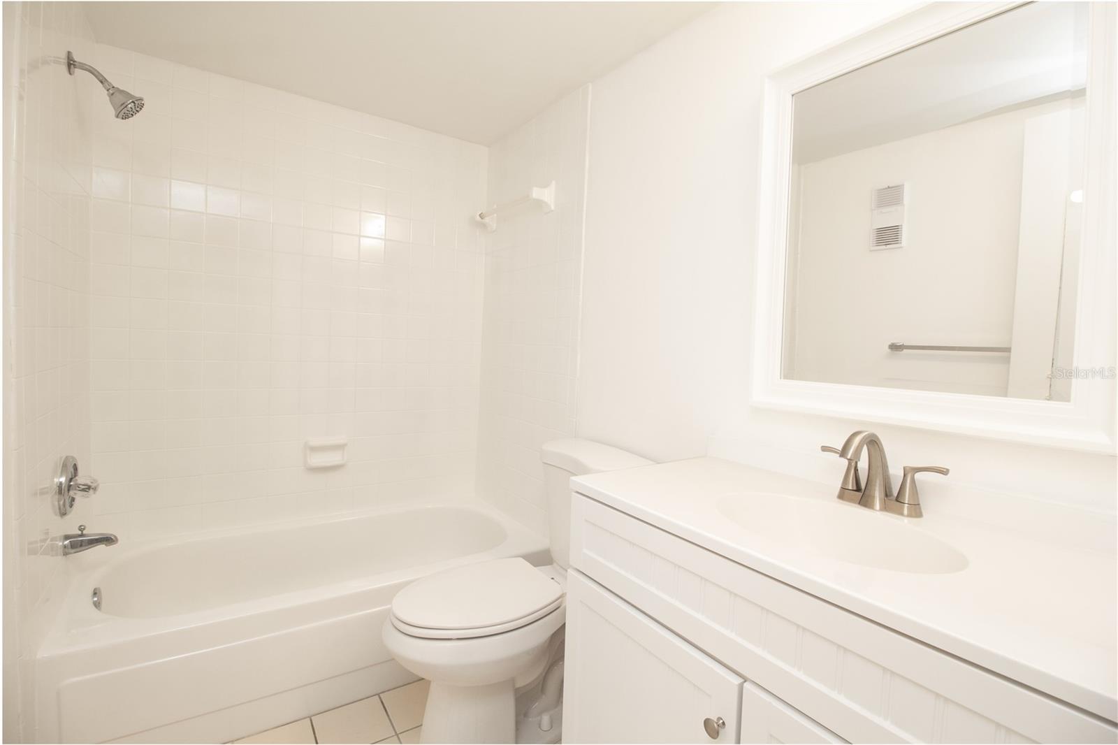 LAKEVIEW OF LARGO - Residential