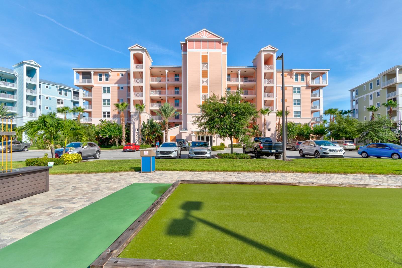 4 RIVERWALK DRIVE 407