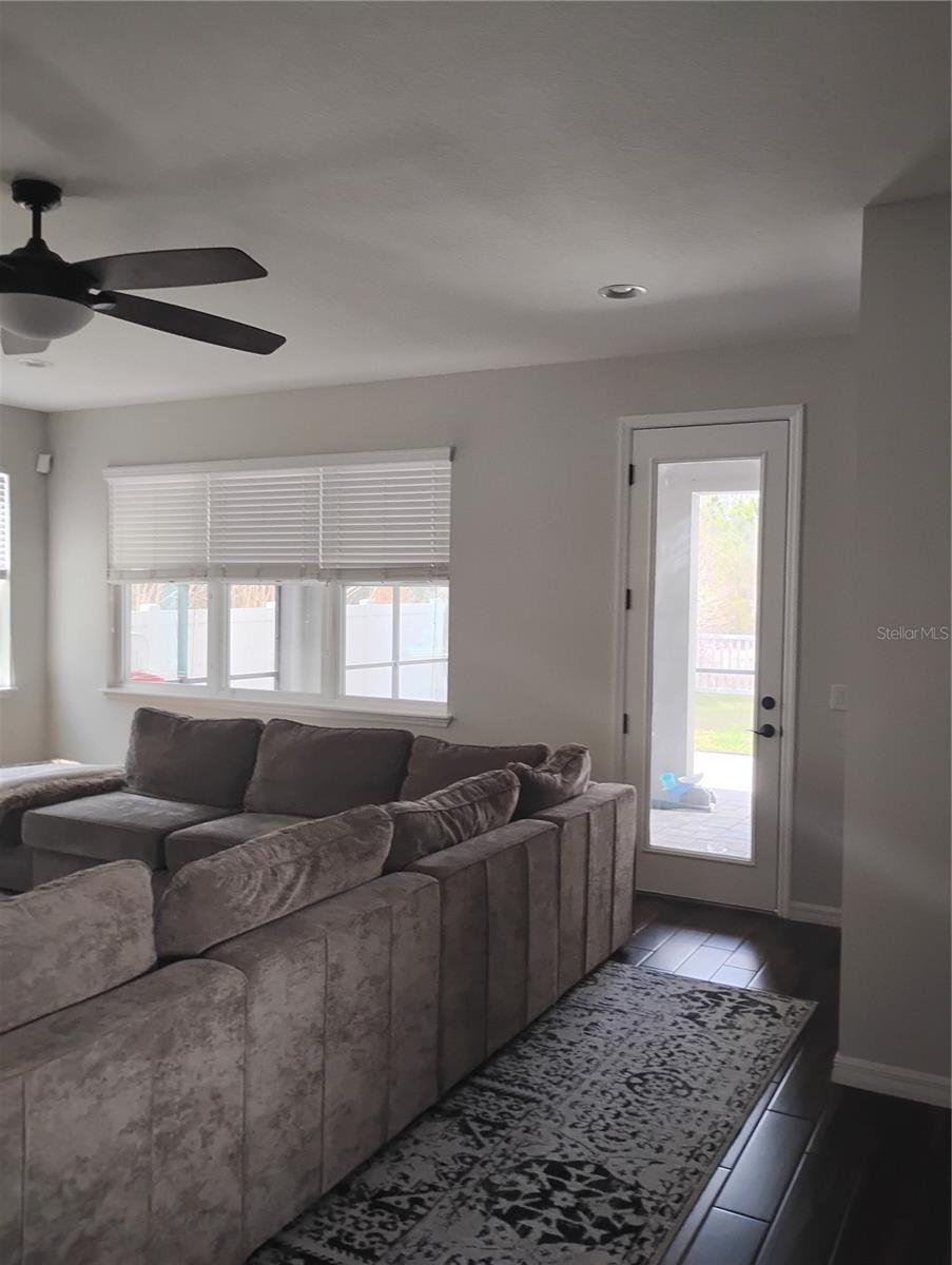 NEW RIVER LAKES PH 01 - Residential