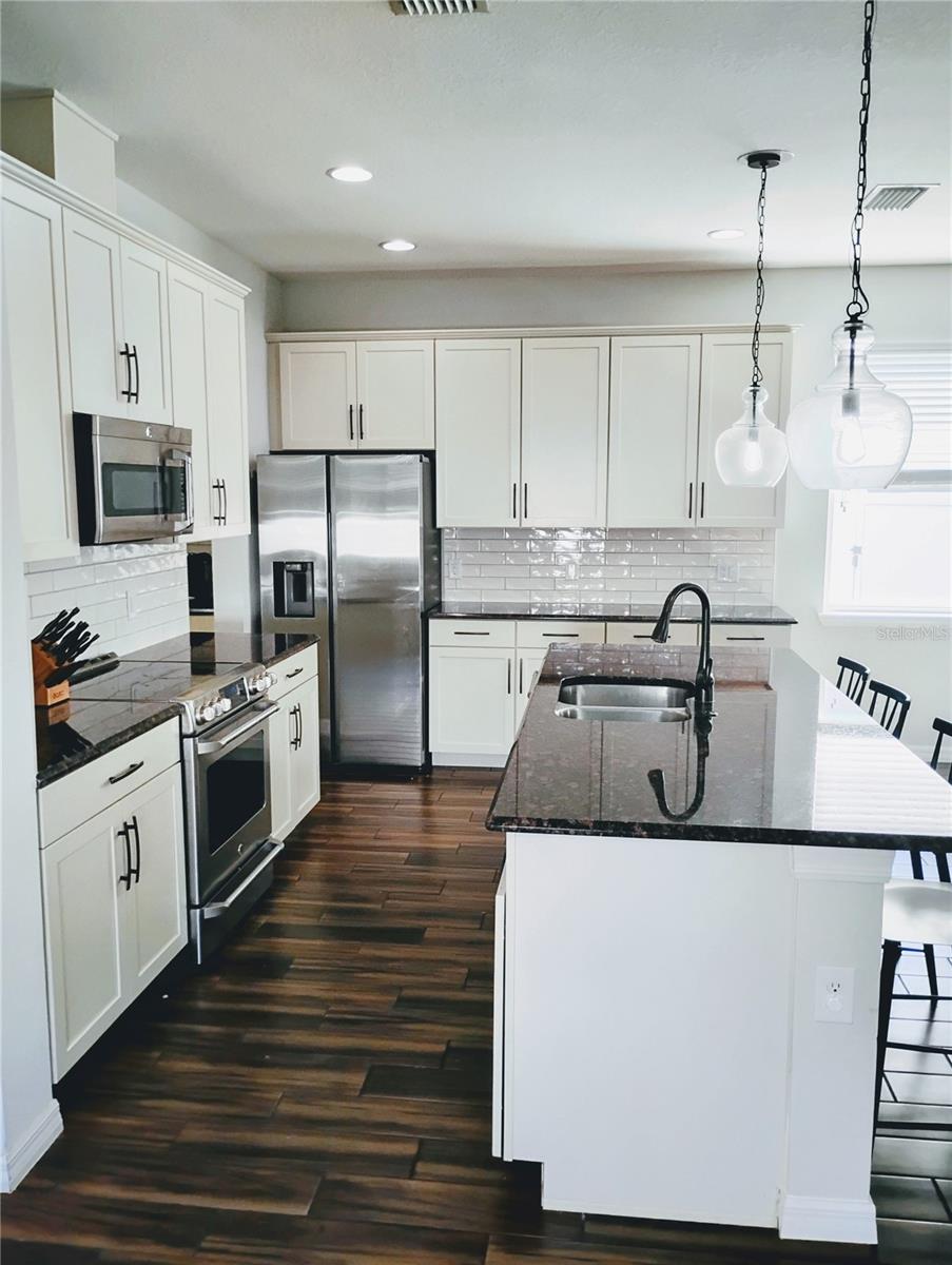 NEW RIVER LAKES PH 01 - Residential