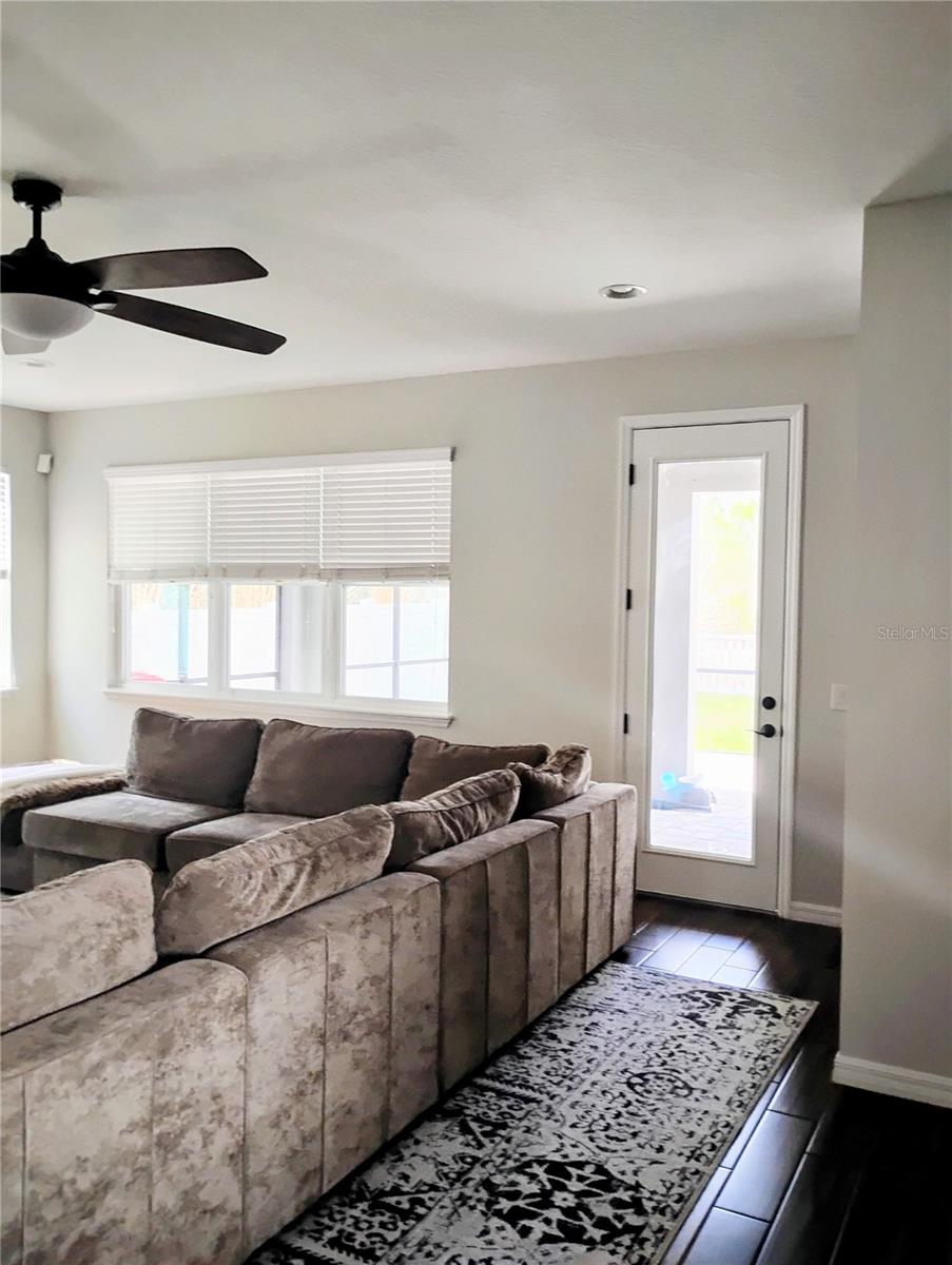 NEW RIVER LAKES PH 01 - Residential