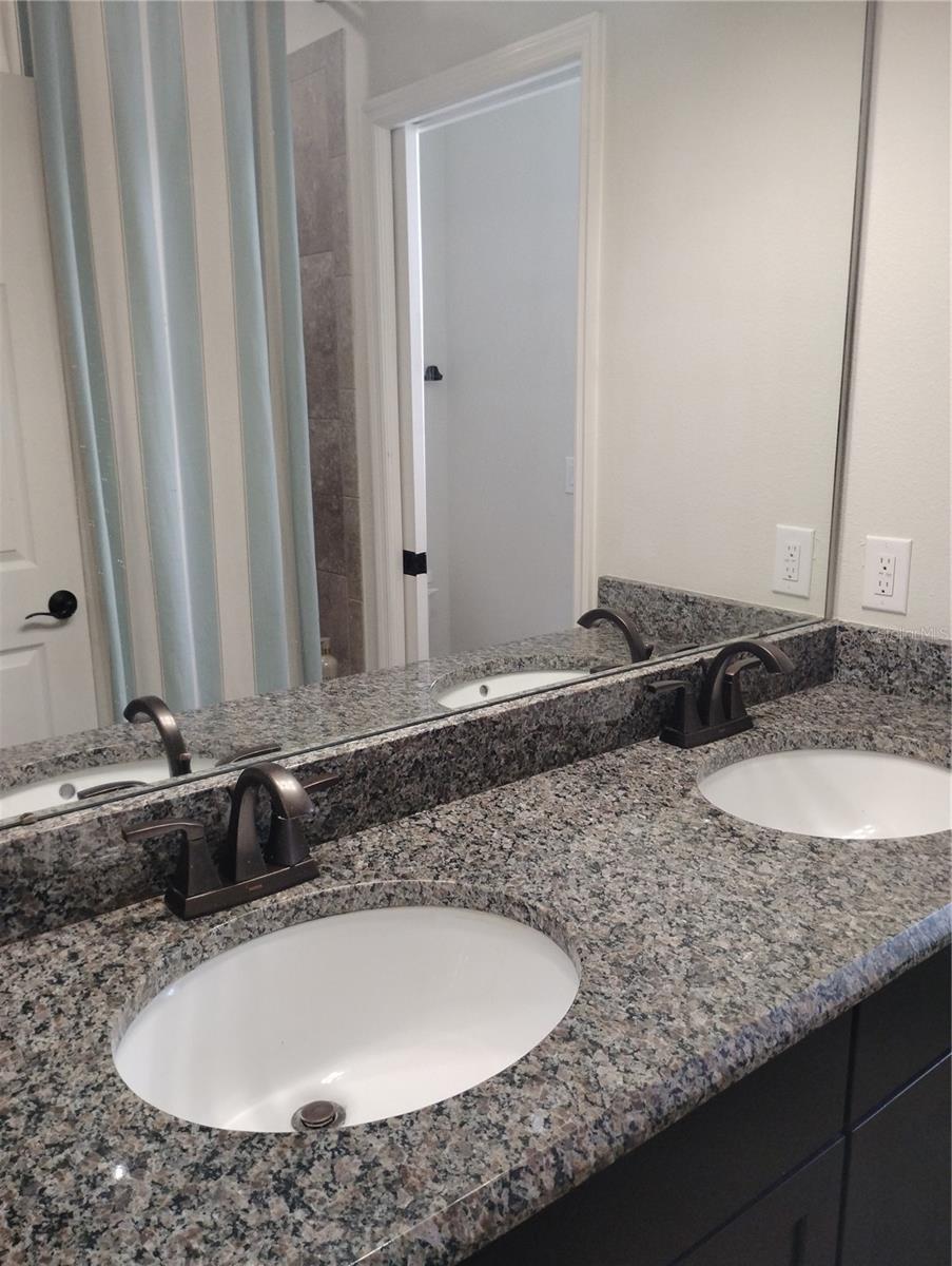 NEW RIVER LAKES PH 01 - Residential