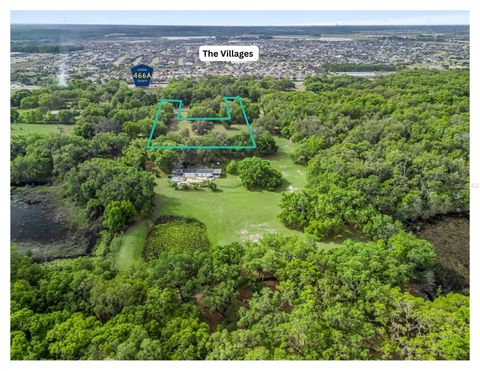 Photo of 747 County Road 466a, Fruitland Park, FL 34731 (MLS # G5109544)