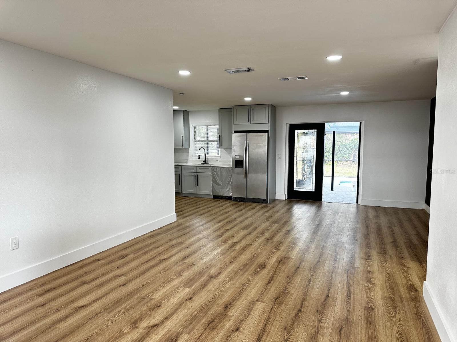 TWIN GARDENS - Residential