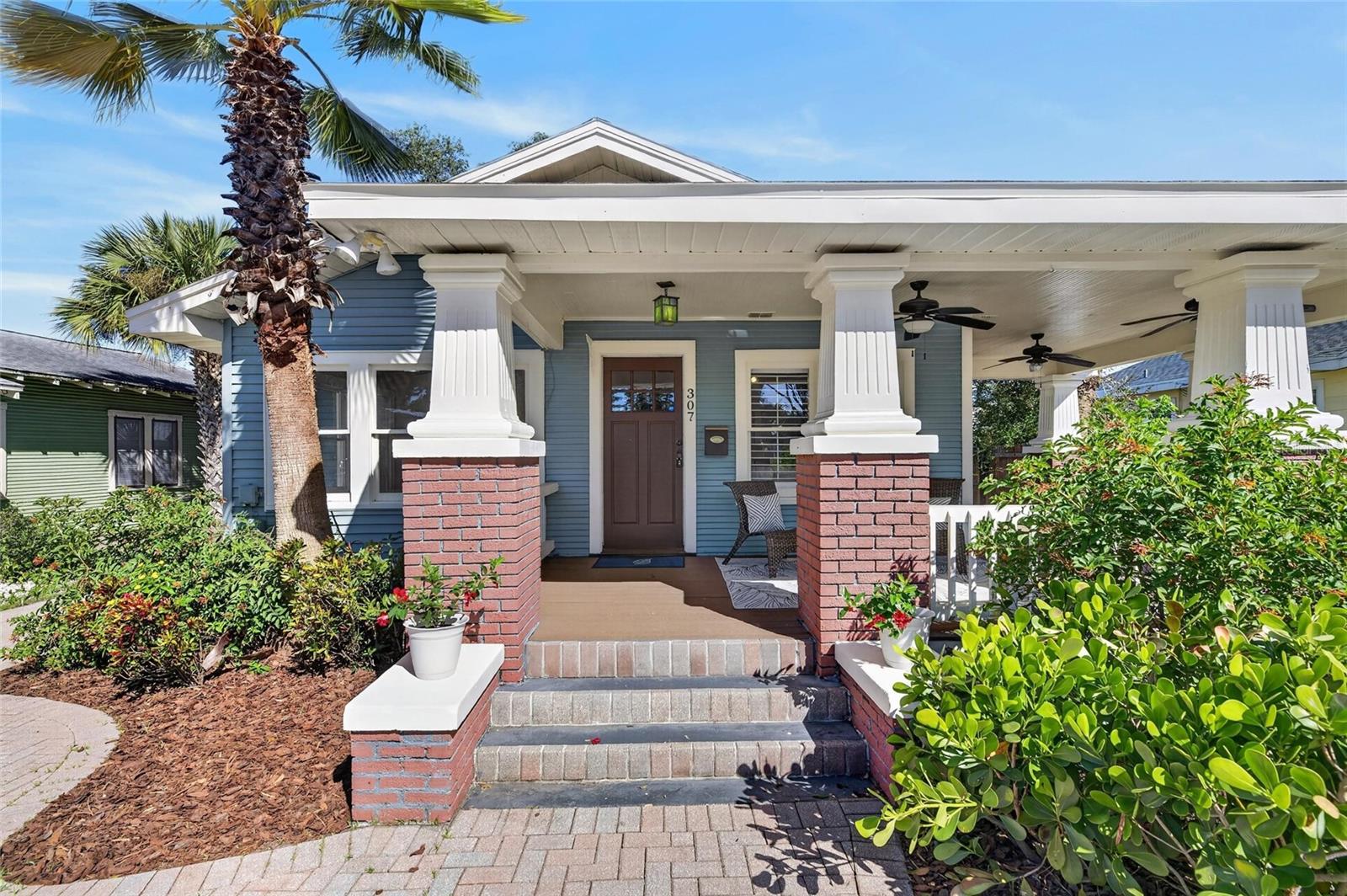307 W GIDDENS AVENUE