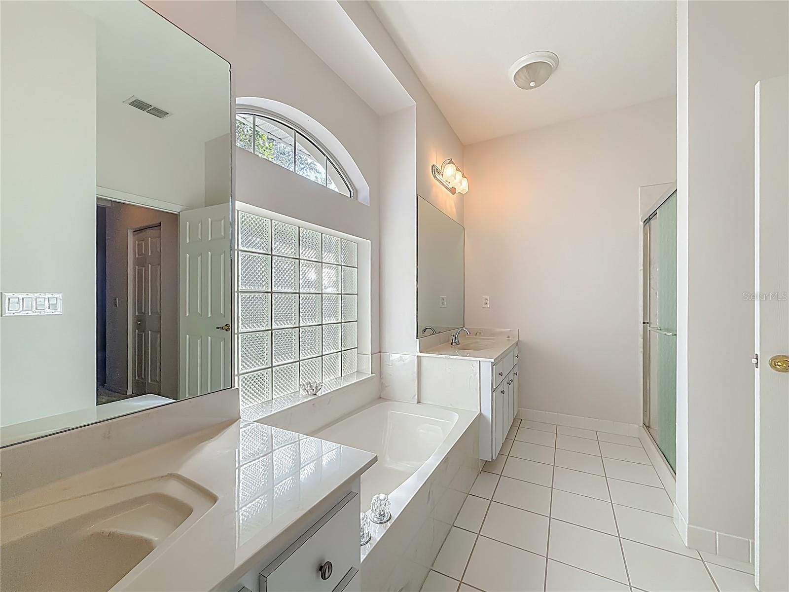 OAK RUN BAYTREE GREENS - Residential