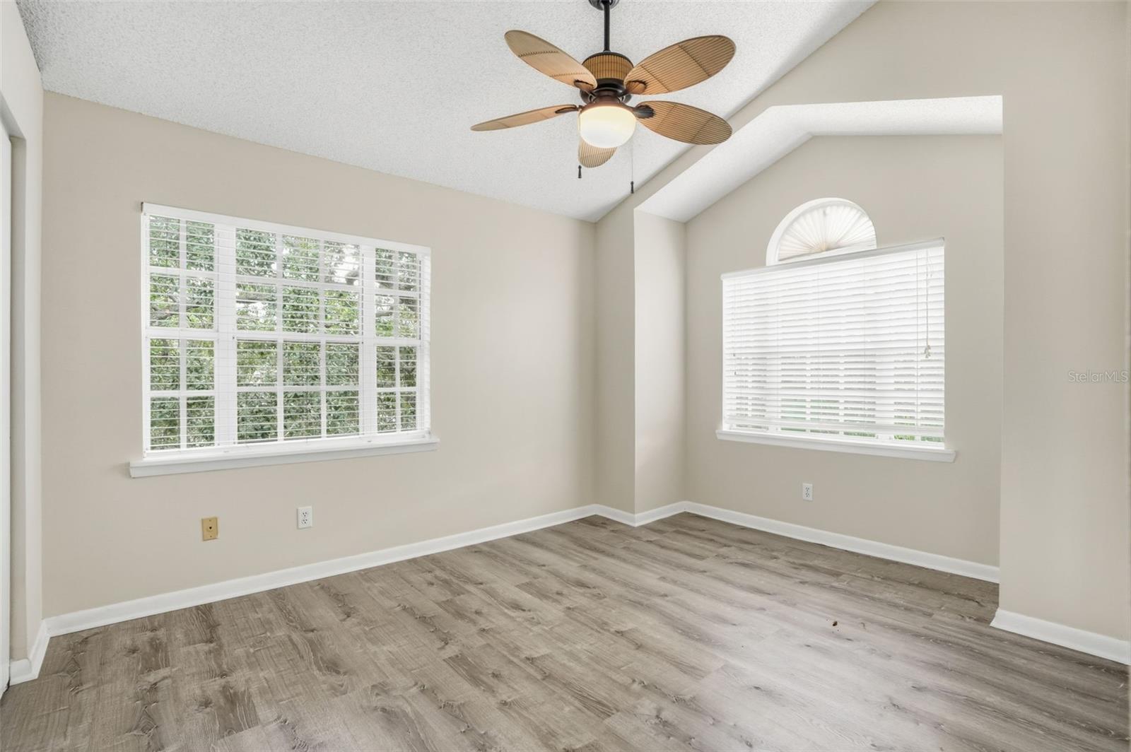 MALLORY SQUARE A CONDO - Residential Lease