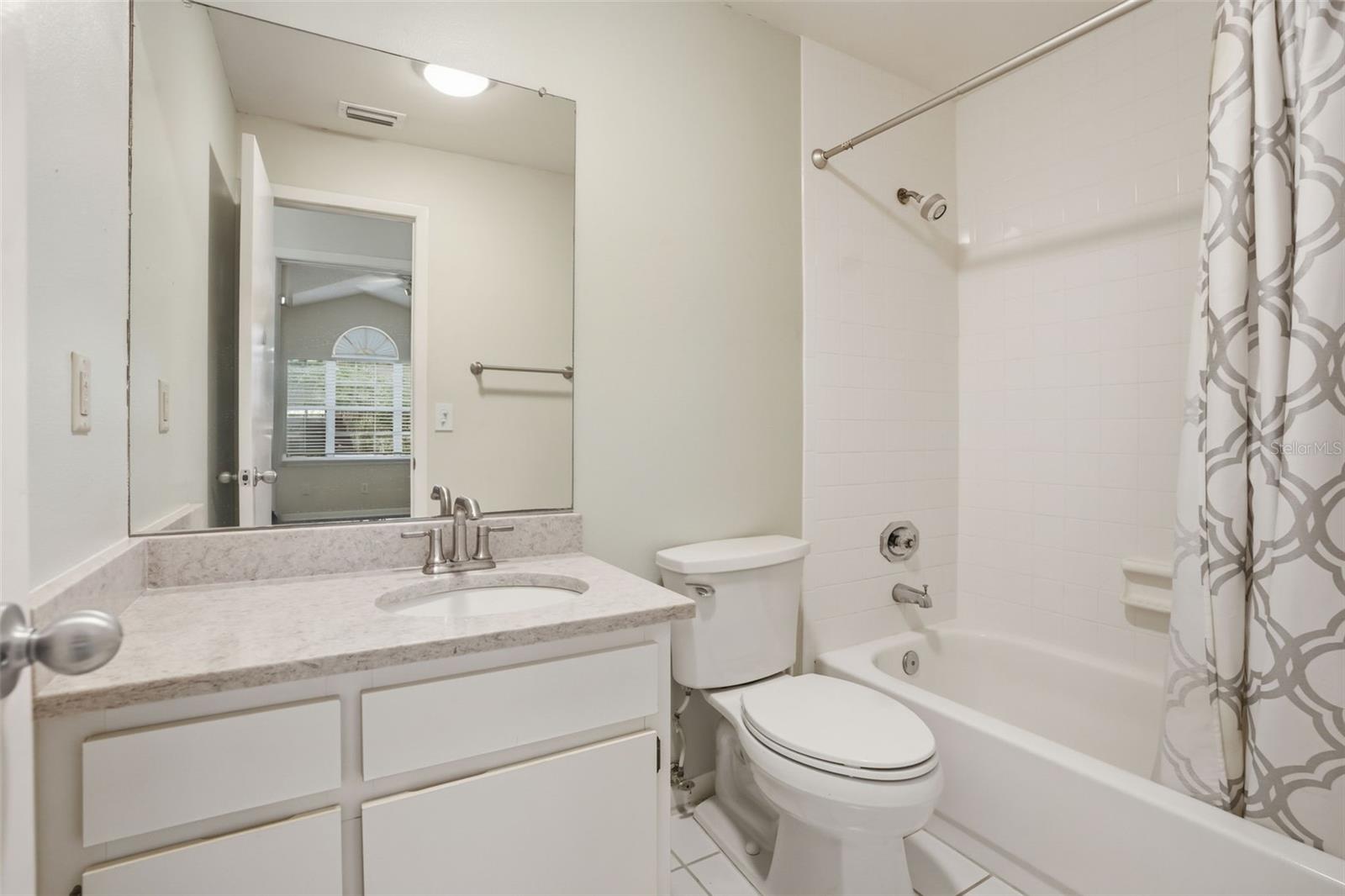 MALLORY SQUARE A CONDO - Residential Lease