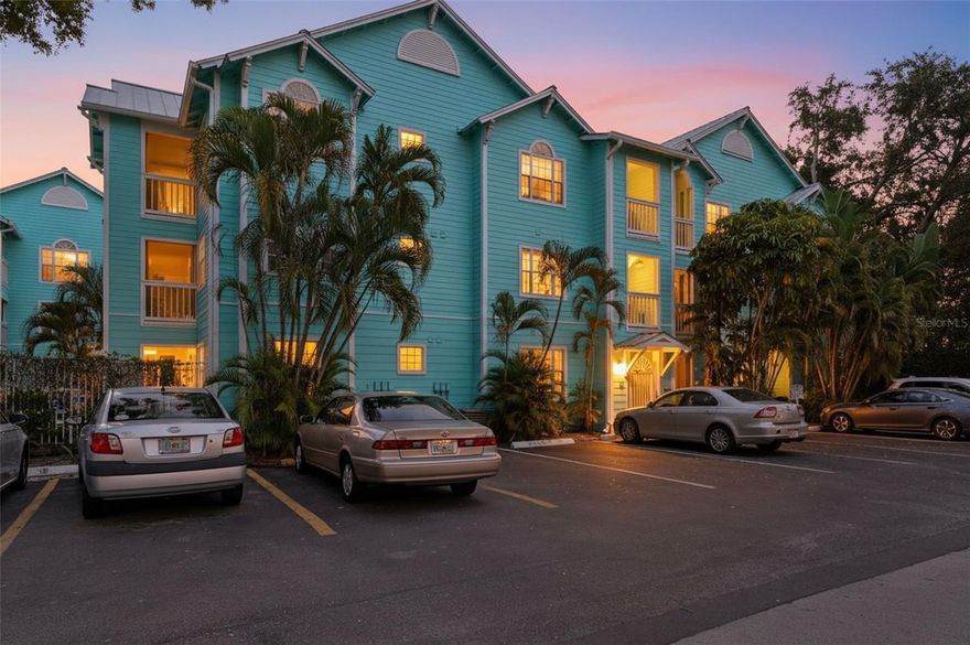 Welcome Home to your own cozy 2 bedroom 2 bath vibrant, light and bright top floor home OR quite possibly one of the best rental incomeproperties in the heart of South Tampa's coveted SoHo district! The community is on a quiet side street, fully gated beautifully and just stepsaway from all there is to experience paradise in one of the most coveted hot spots in the nation. Granite counters, brand new floors, updatedbaths, open layout and sliding doors to your private tree top balcony. Schedule your private showing today!