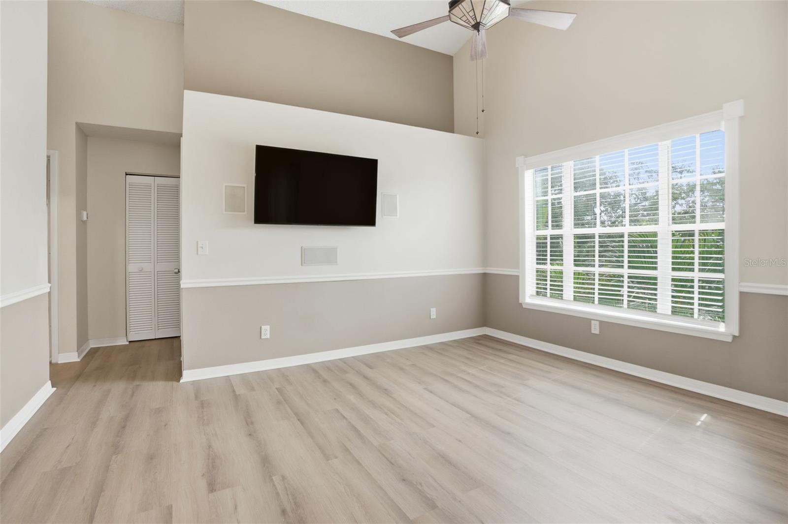MALLORY SQUARE A CONDO - Residential Lease