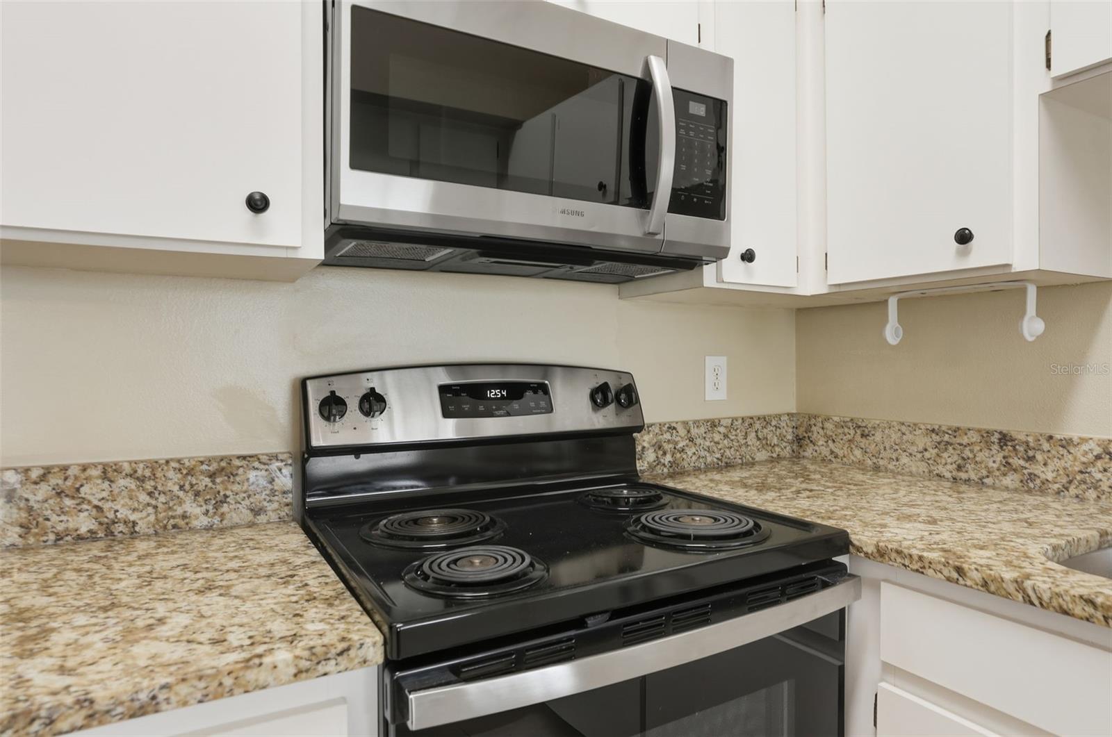 MALLORY SQUARE A CONDO - Residential Lease