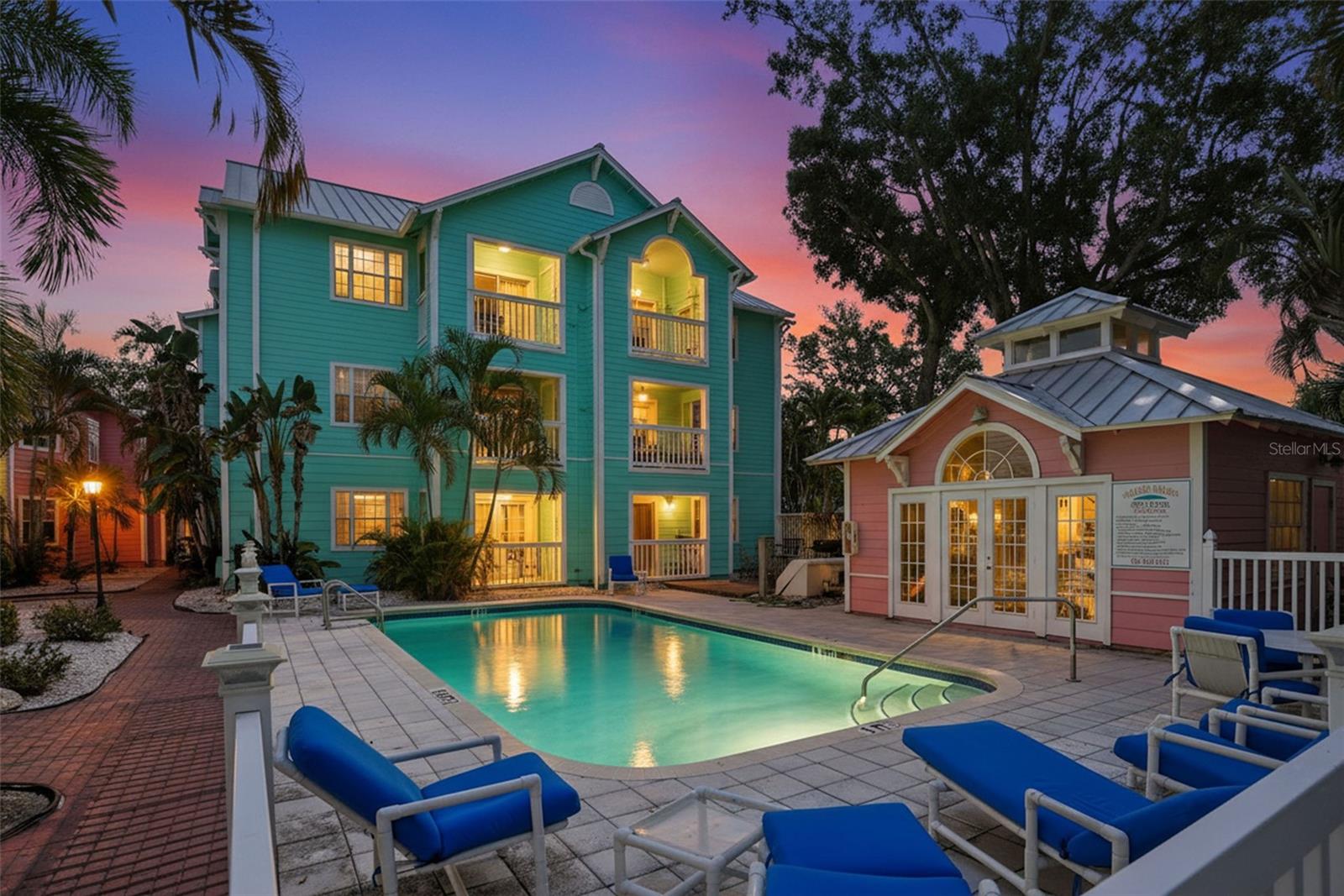 MALLORY SQUARE A CONDO - Residential Lease