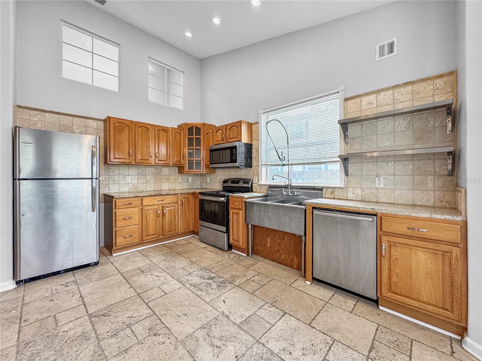 DUPREE GARDENS ESTATES - Residential Lease