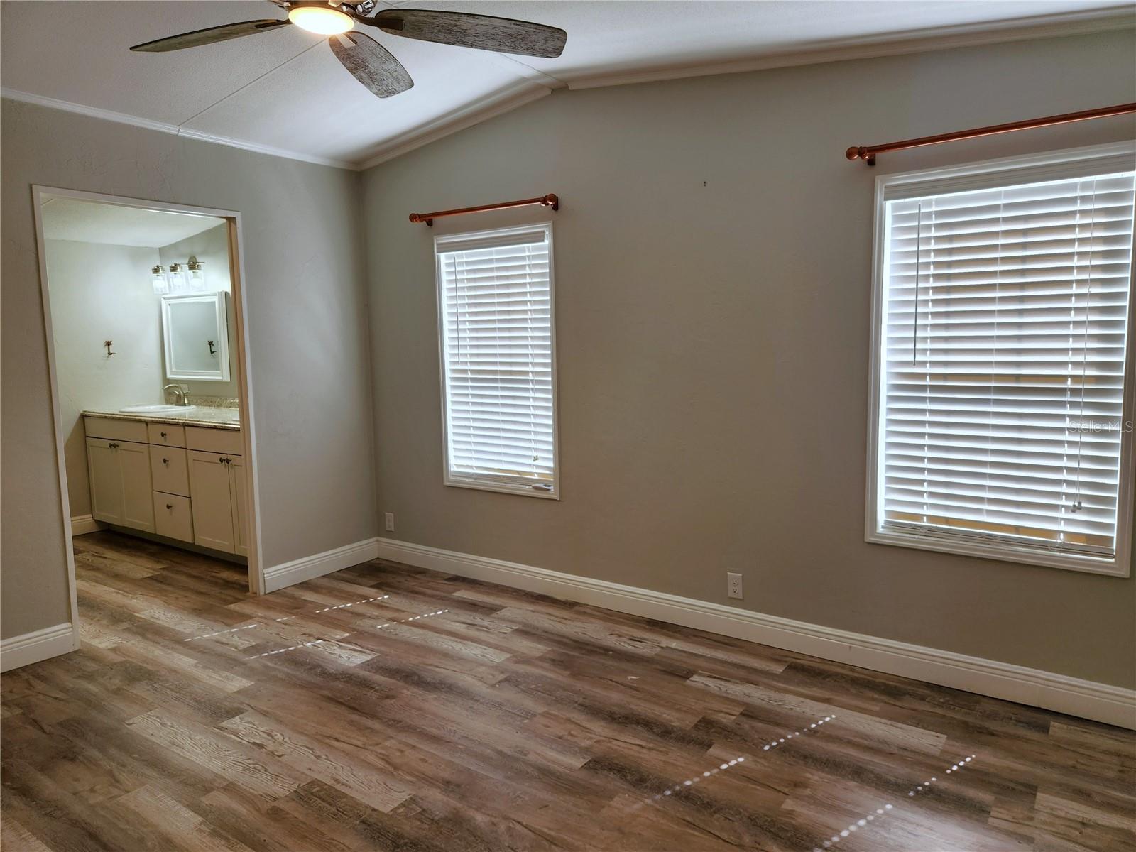 ISLAND LAKE TERRACE - Residential