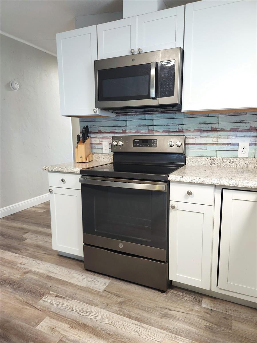 ISLAND LAKE TERRACE - Residential