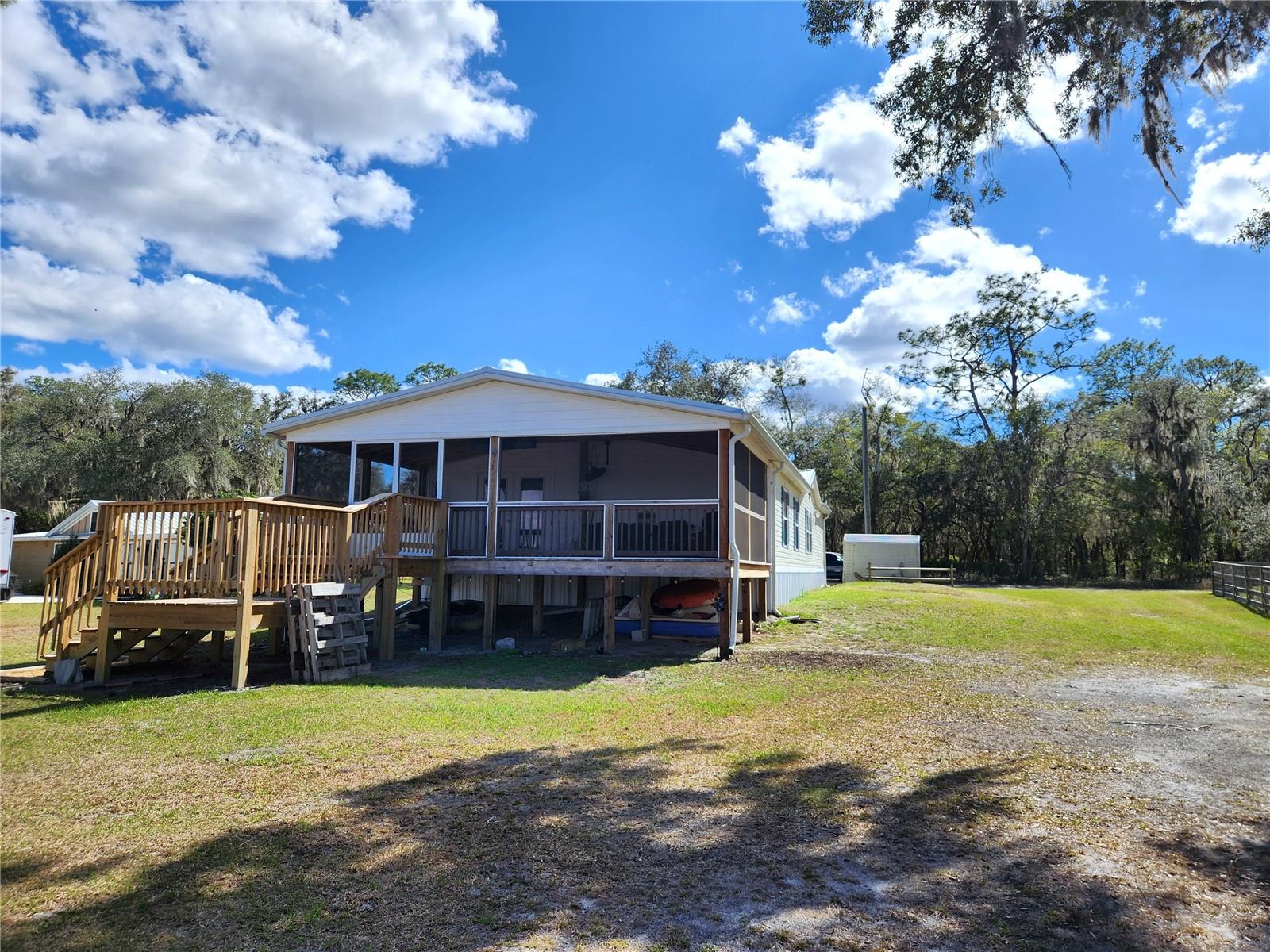 ISLAND LAKE TERRACE - Residential