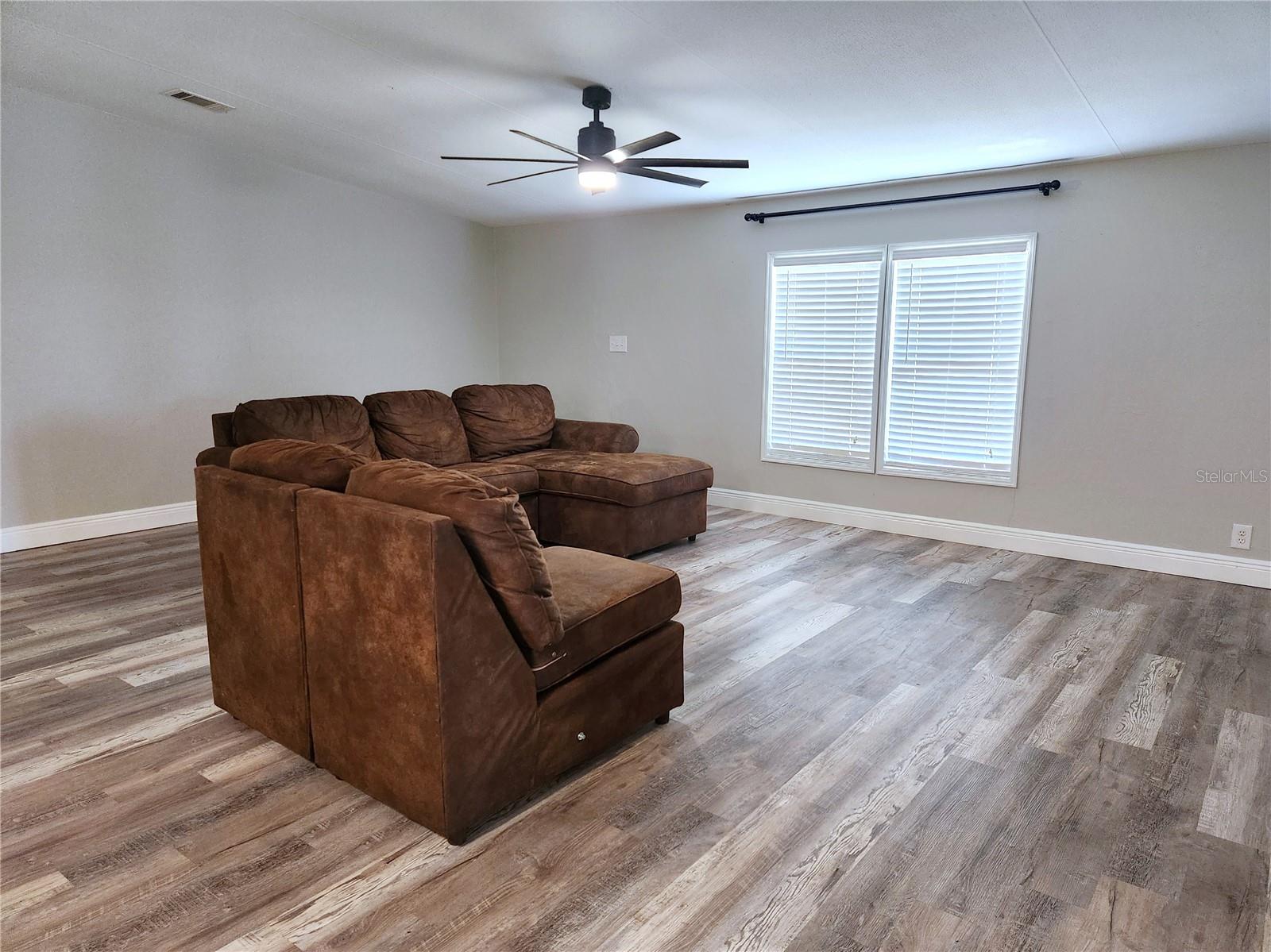 ISLAND LAKE TERRACE - Residential