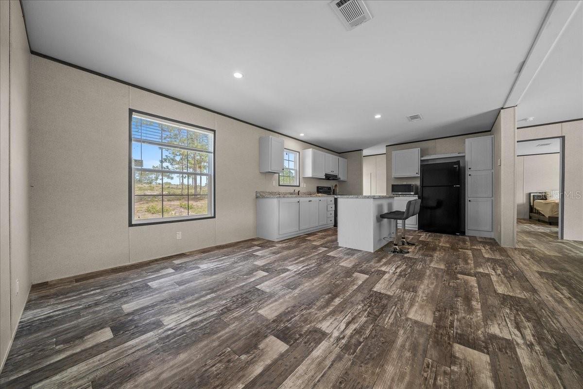 TRIPLE CROWN FARMS UN 11 - Residential