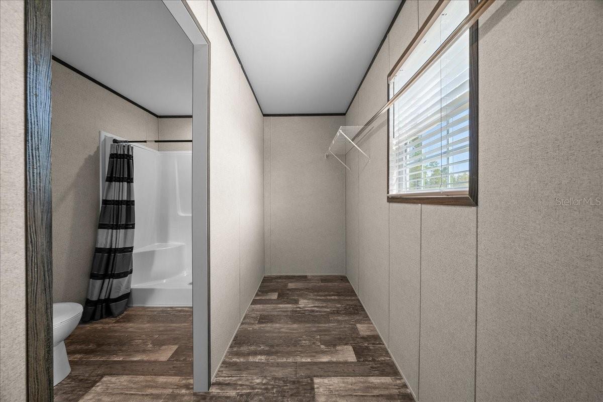 TRIPLE CROWN FARMS UN 11 - Residential