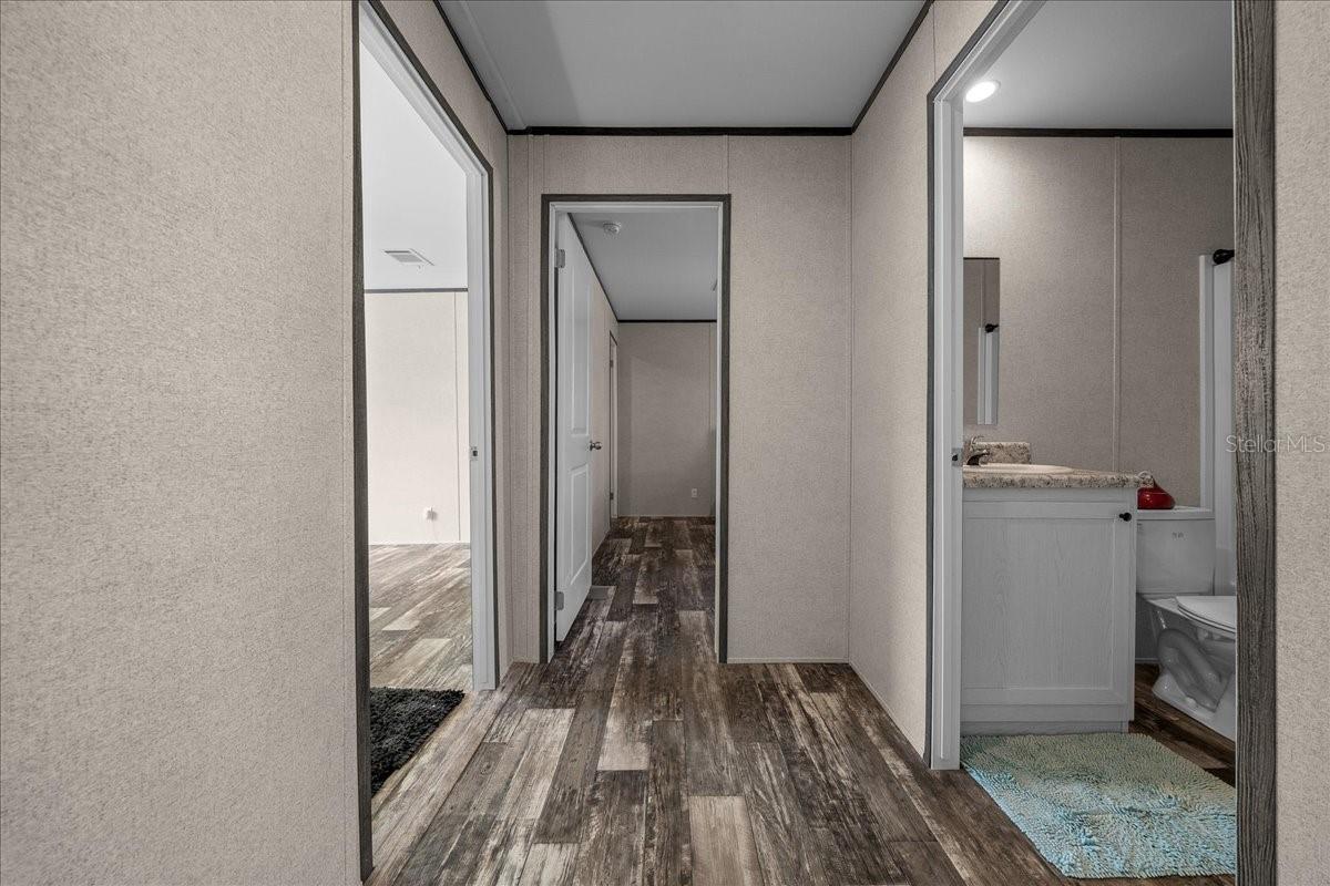 TRIPLE CROWN FARMS UN 11 - Residential