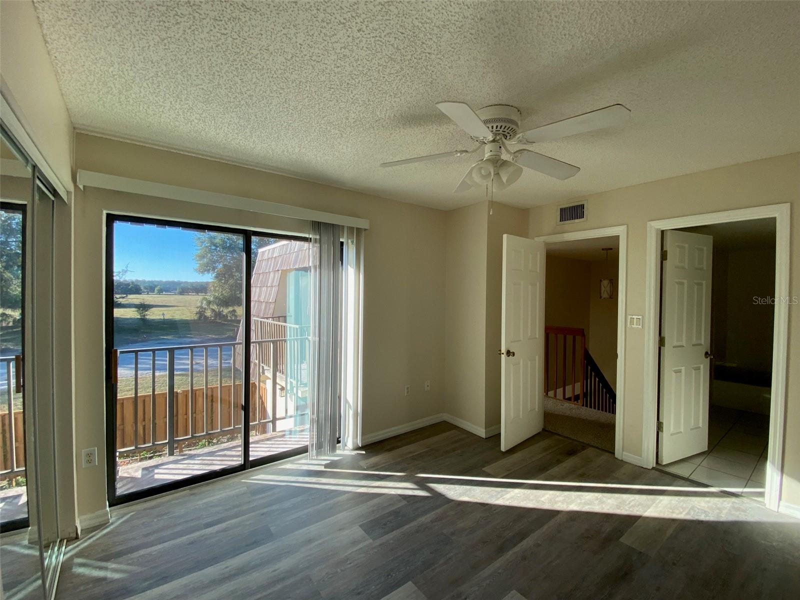 LEESBURG ROYAL OAK ESTATES SUB - Residential