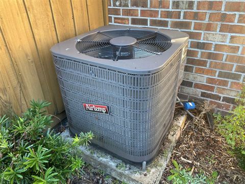 Tiny photo for 2911 Pecan Avenue, Leesburg, FL 34748 (MLS # G5105884)