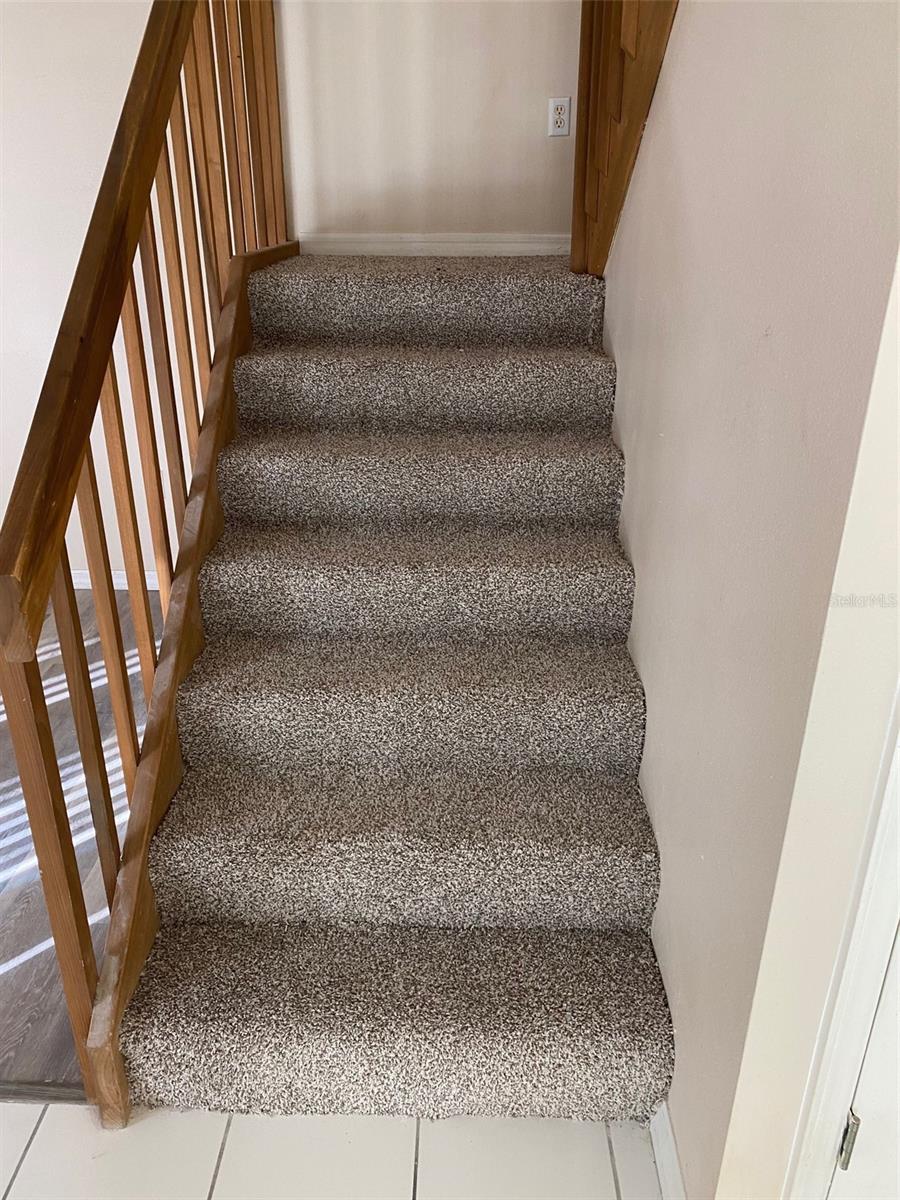 LEESBURG ROYAL OAK ESTATES SUB - Residential