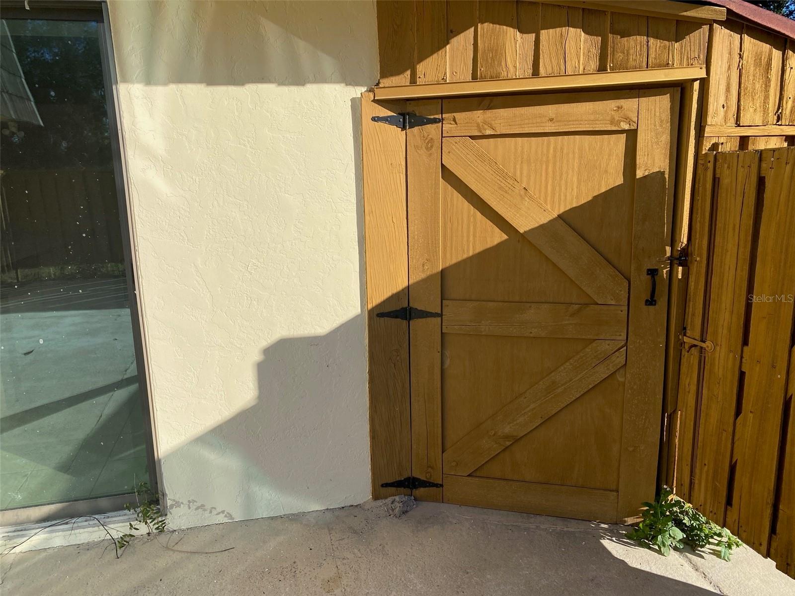 LEESBURG ROYAL OAK ESTATES SUB - Residential