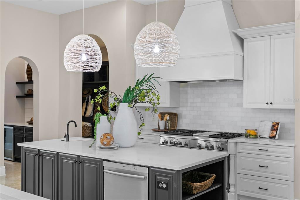 DAVIS ISLANDS PB10 PG52 TO 57 - Residential