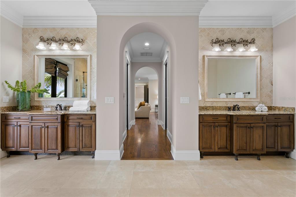 DAVIS ISLANDS PB10 PG52 TO 57 - Residential