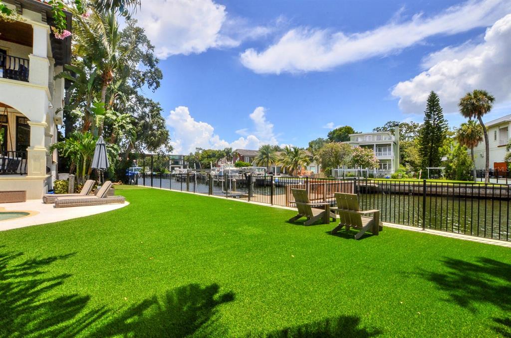 DAVIS ISLANDS PB10 PG52 TO 57 - Residential