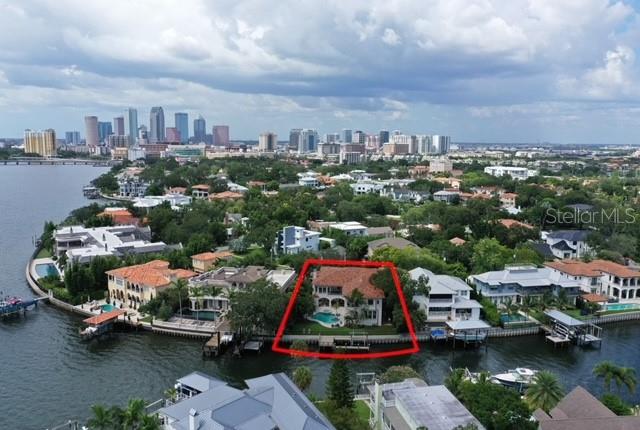 DAVIS ISLANDS PB10 PG52 TO 57 - Residential