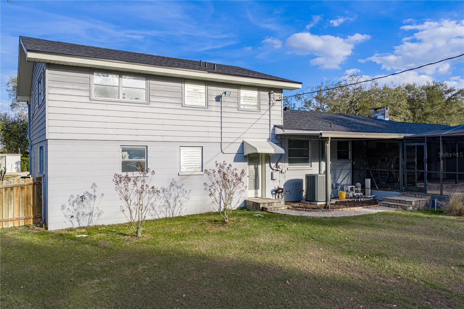 LAUREL HILL - Residential