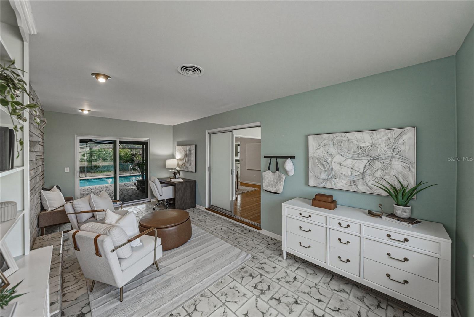 LAUREL HILL - Residential