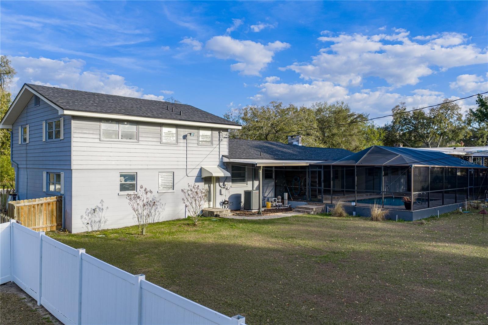 LAUREL HILL - Residential