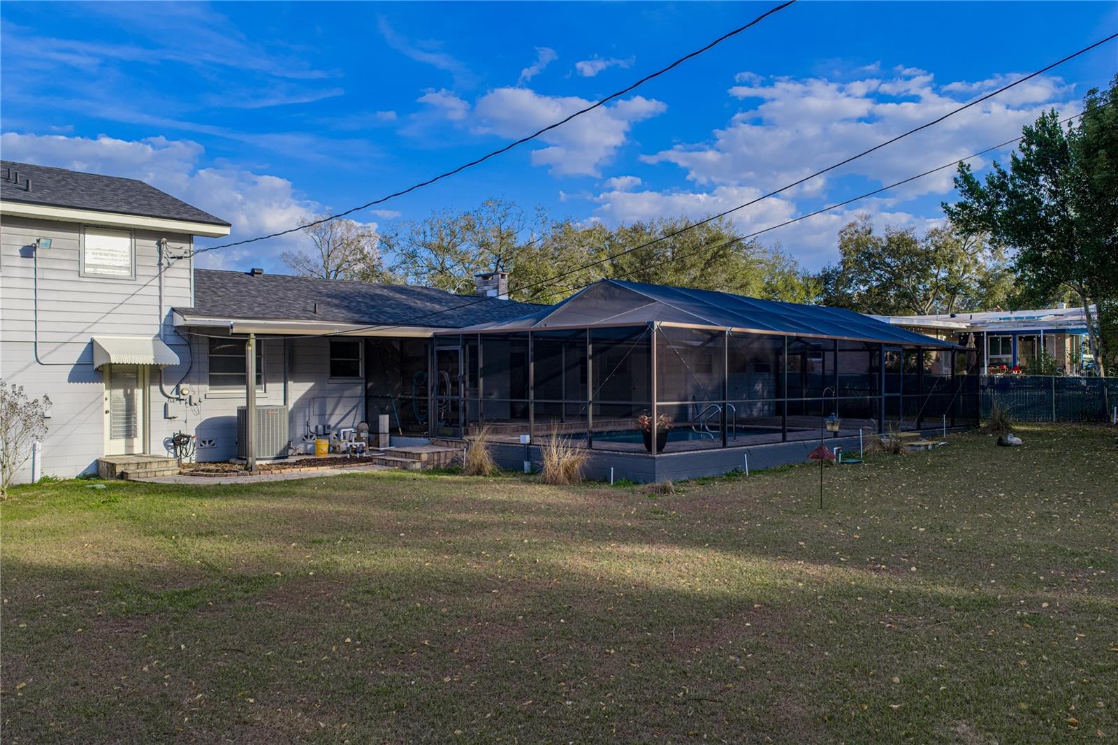 LAUREL HILL - Residential