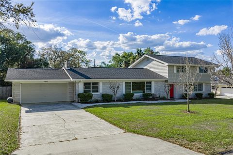 Photo of 2215 Woodbine Avenue, Lakeland, FL 33803 (MLS # L4959560)