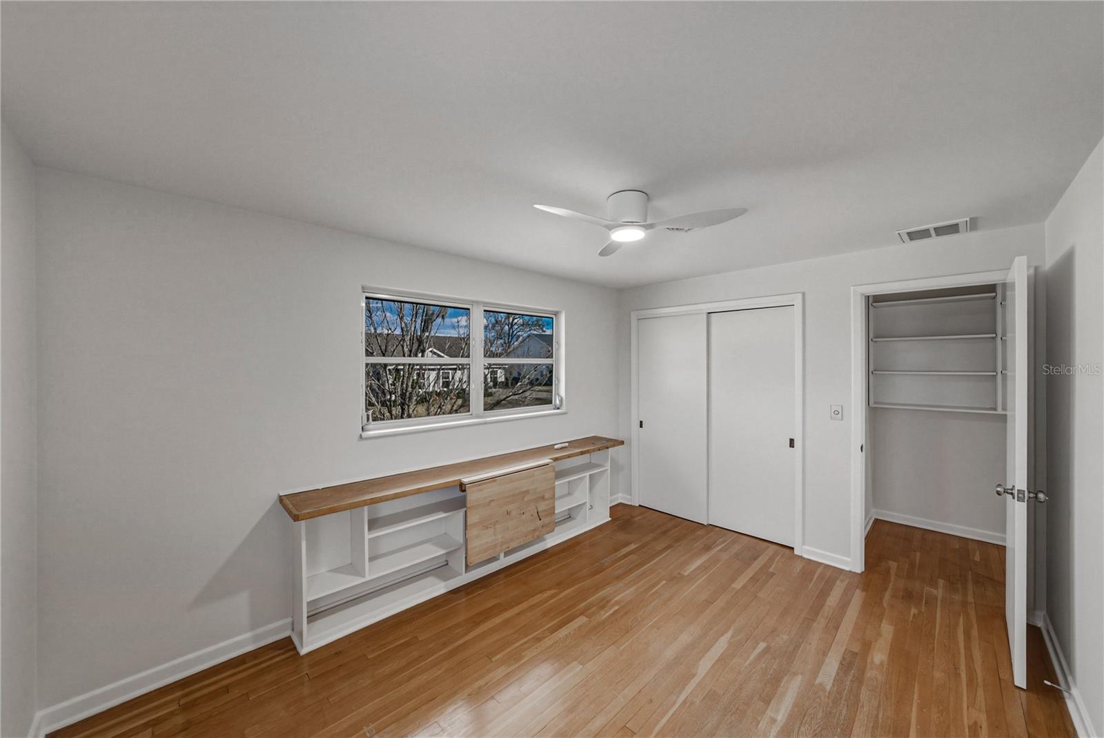 LAUREL HILL - Residential