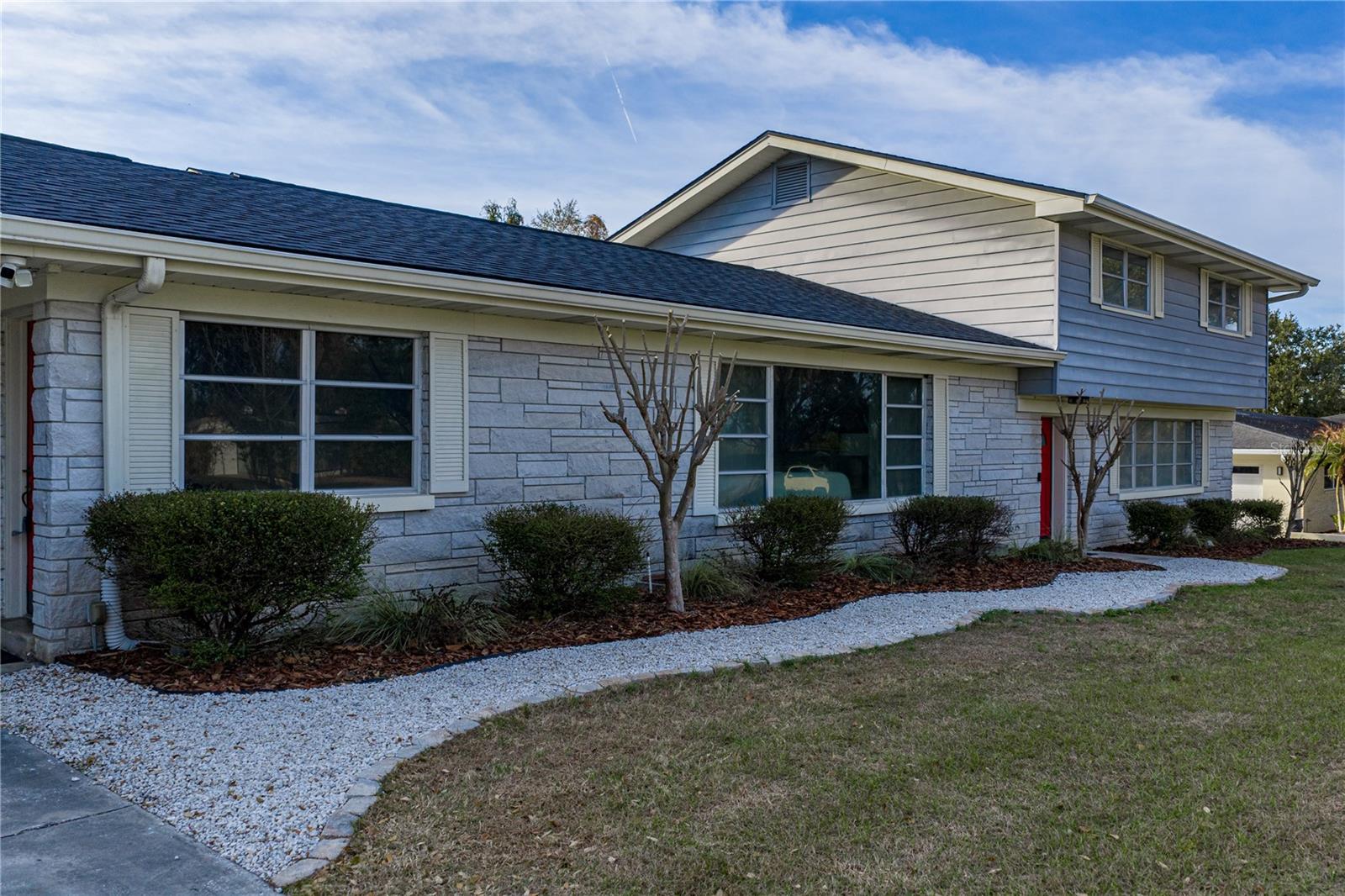 LAUREL HILL - Residential