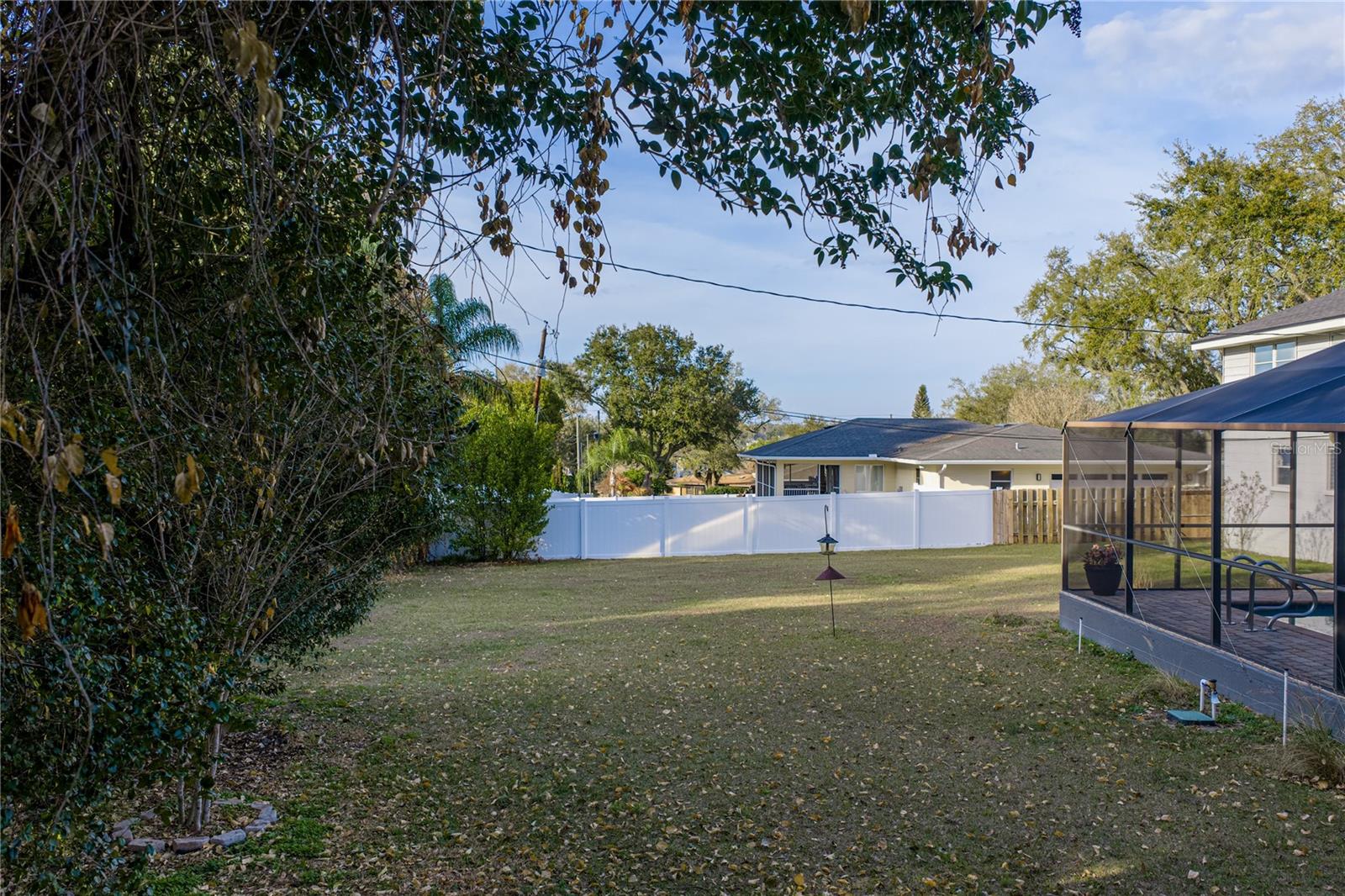 LAUREL HILL - Residential