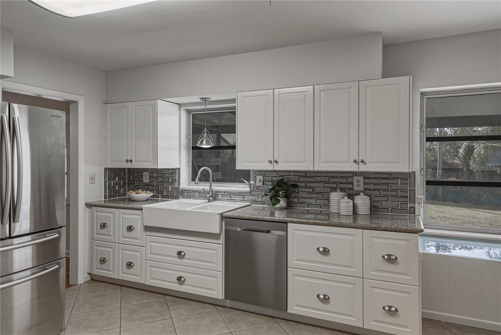 LAUREL HILL - Residential