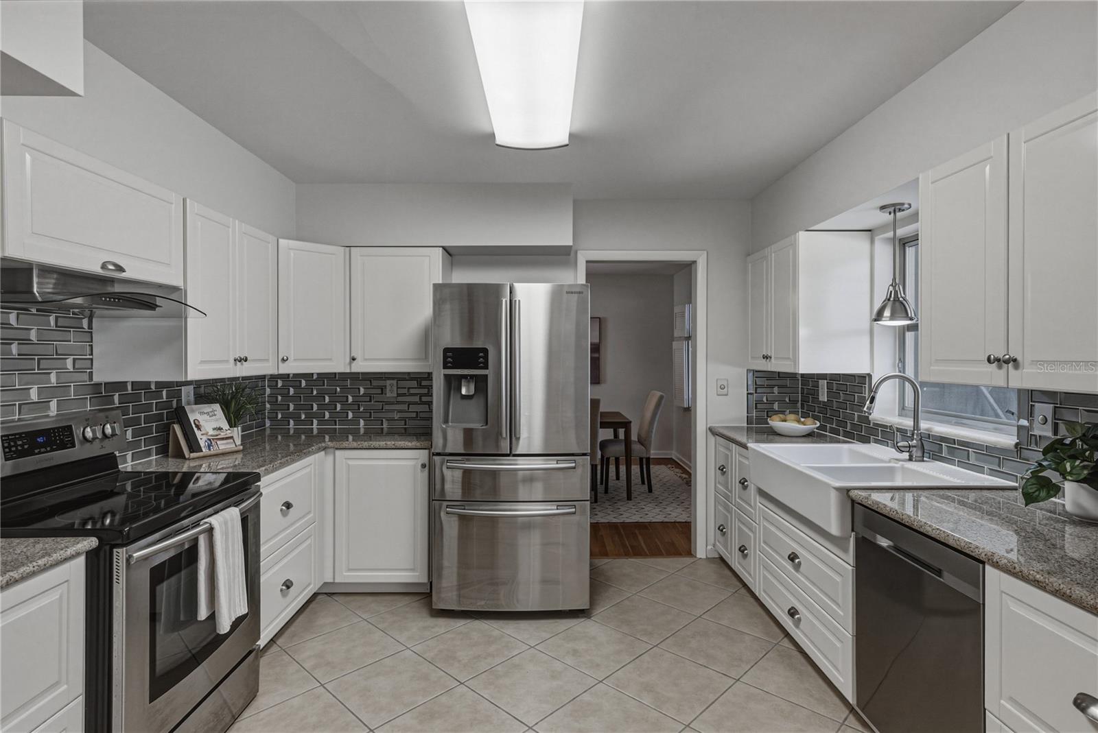 LAUREL HILL - Residential