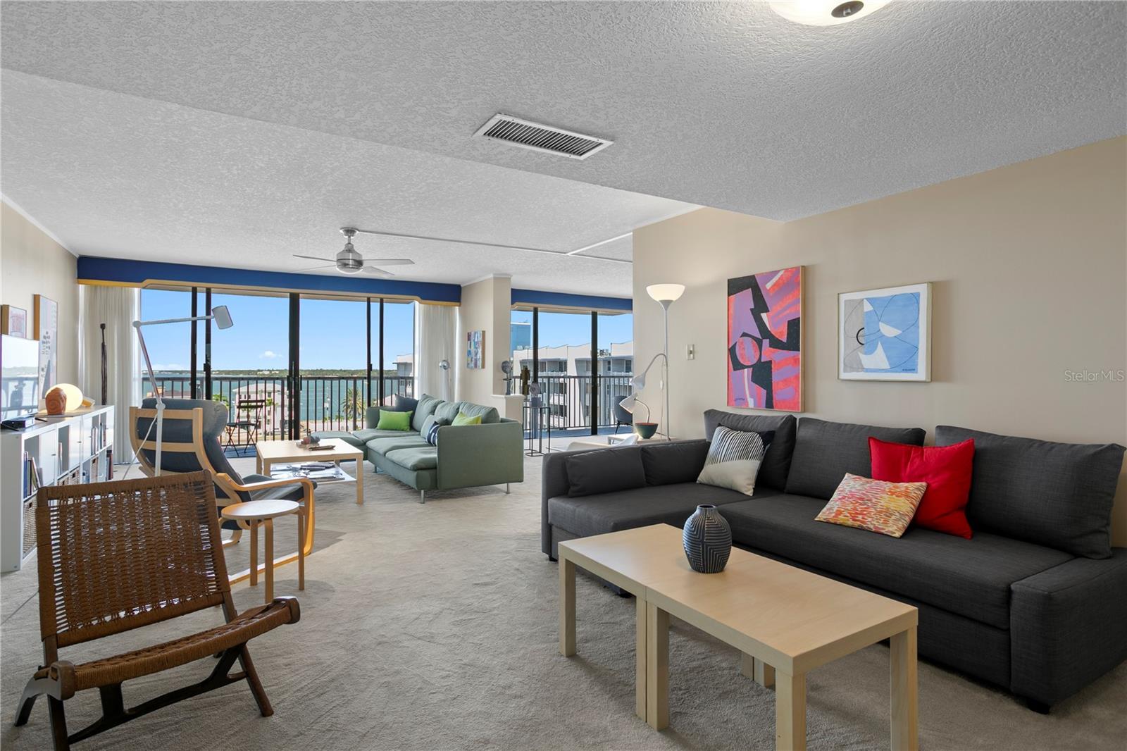 TREASURE ISLAND TENNIS & YACHT CLUB - Residential