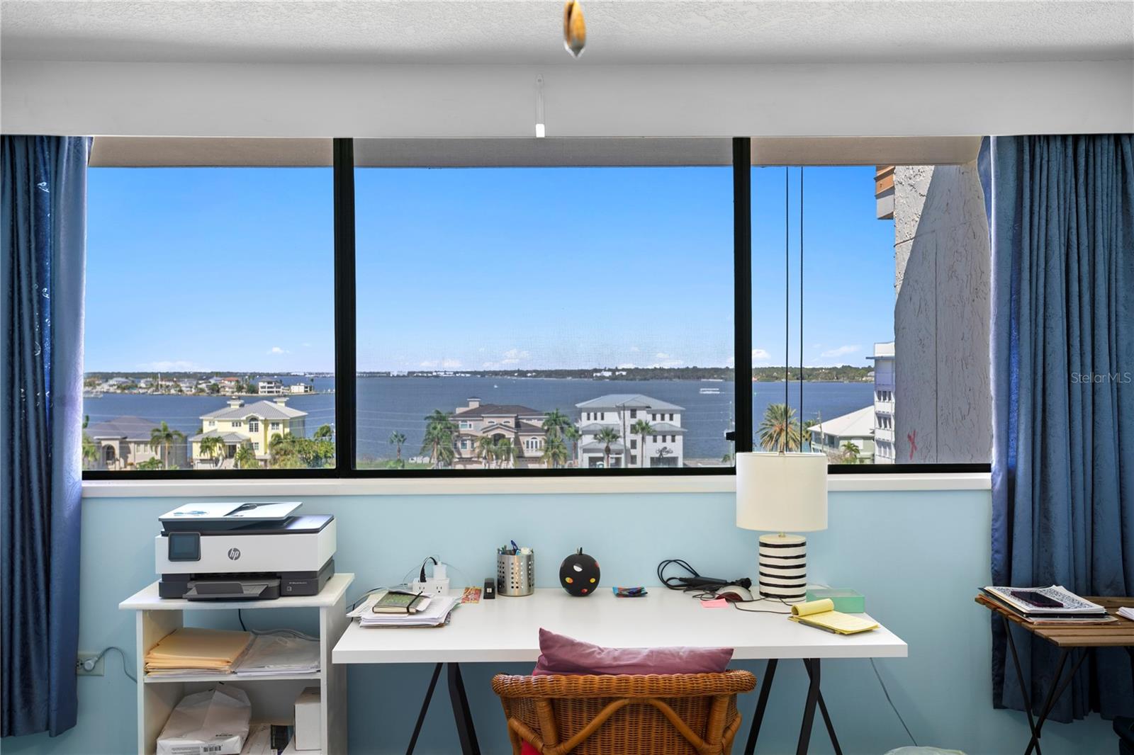 TREASURE ISLAND TENNIS & YACHT CLUB - Residential