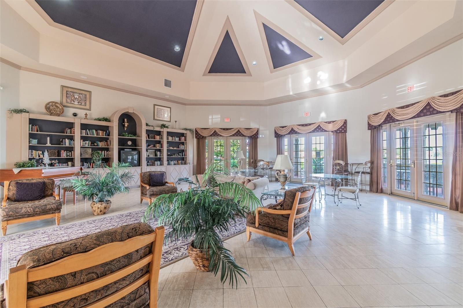 LAKE CHASE CONDO - Residential