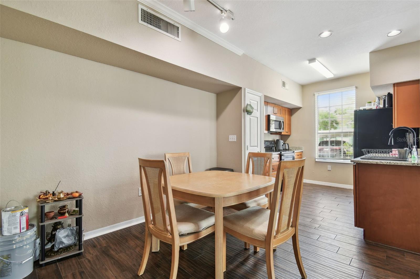 LAKE CHASE CONDO - Residential