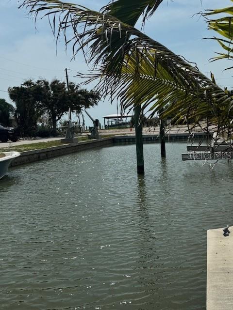 HOLIDAY SHORES - Land