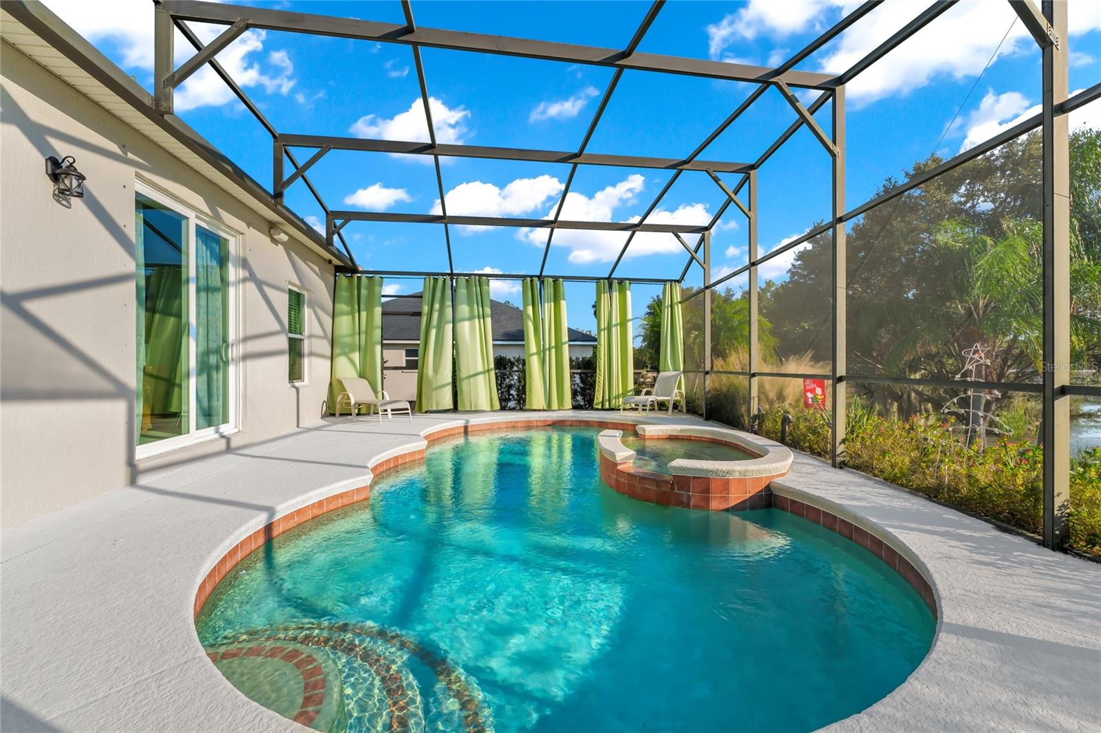 POINTE EVA - Residential