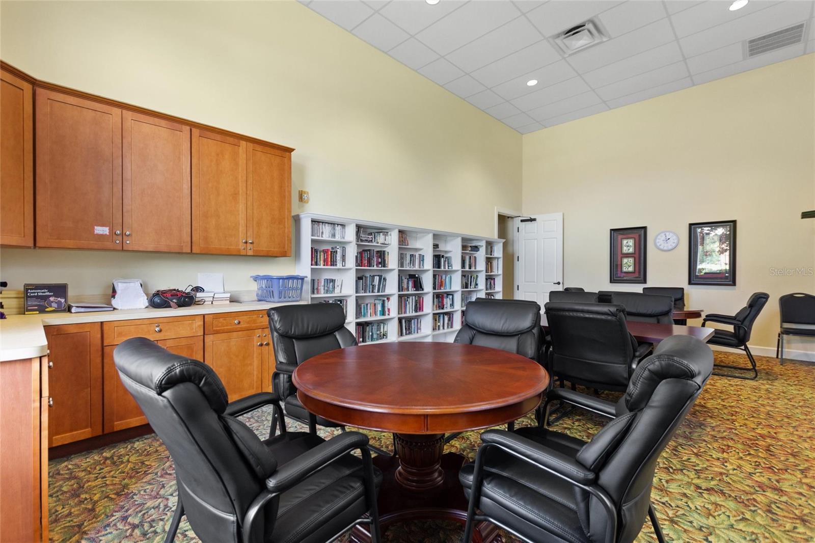 VIENNA SQUARE PH I - Residential